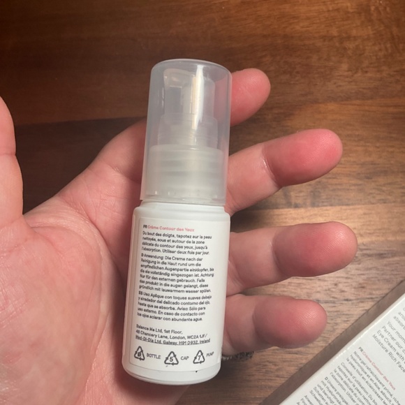 Balance me calming replenish wonder eye creme - Picture 3 of 13